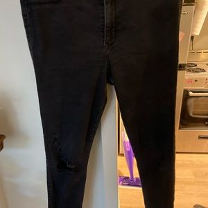 Hollister Distressed Black Jegging